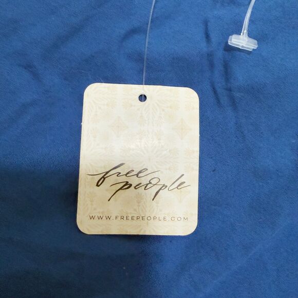 Women Free-Est Free People Slouchy Comfy Shorts in Deep Blue Size Extra Large - Picture 9 of 9